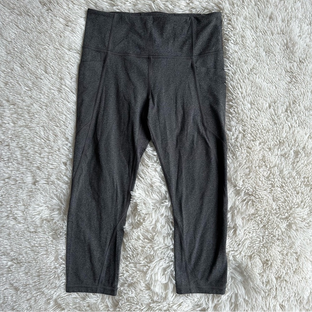 Athleta Heathered Gray Crop Leggings Size M